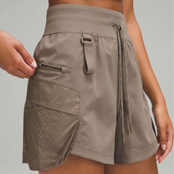 Lululemon WovenAir High-Rise Hiking Short 4" - Nomad SIZE 4 - Picture 1 of 8
